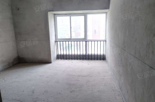 博学华府4室2厅131㎡38万二手房图片