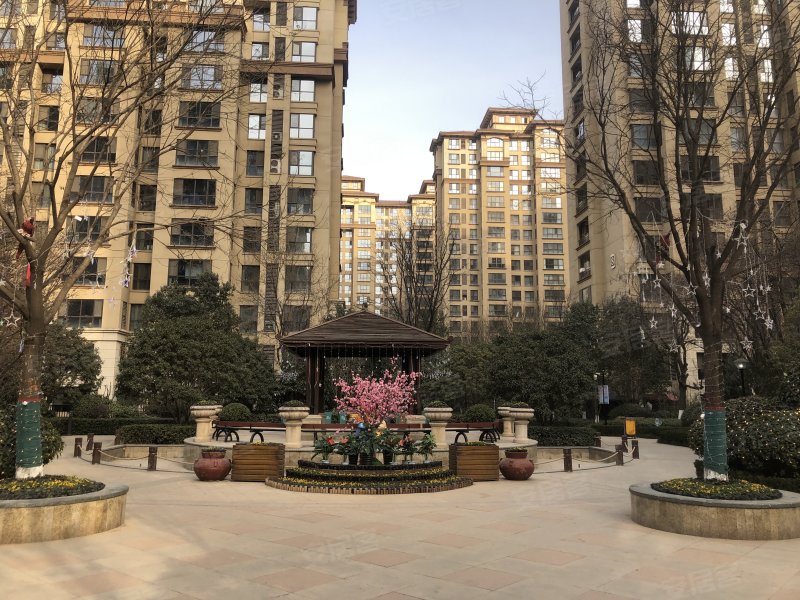 金辉世界城(b区),金泘沱一路409号-西安金辉世界城(b区)二手房,租房