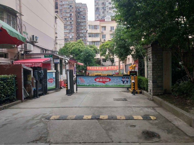 上浦路505弄小区 