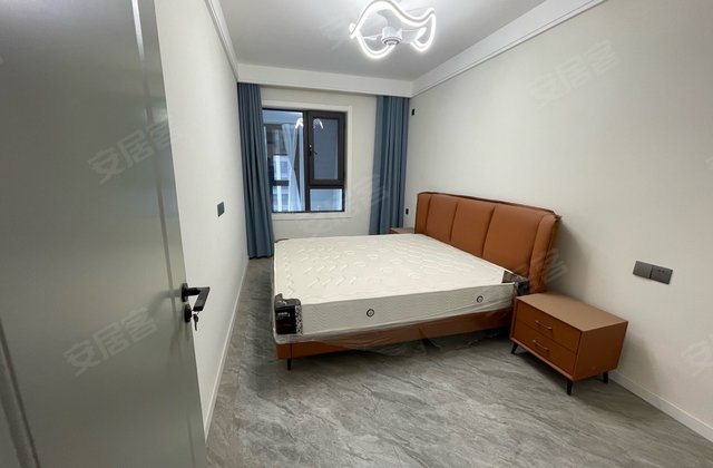 中南林樾4室2厅136㎡100万二手房图片