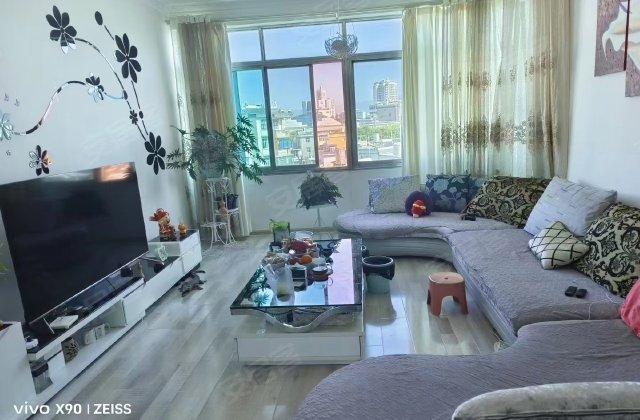 百树广场4室2厅112.9㎡63万二手房图片