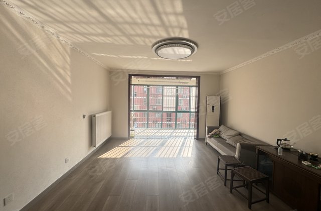 名流国际3室2厅123㎡108万二手房图片