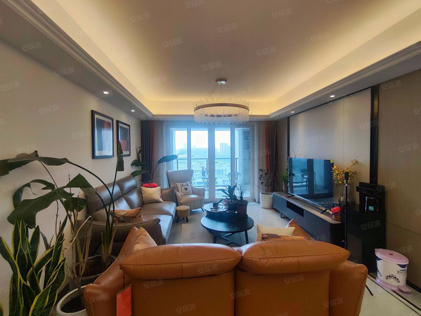 保利天玺3室2厅2卫