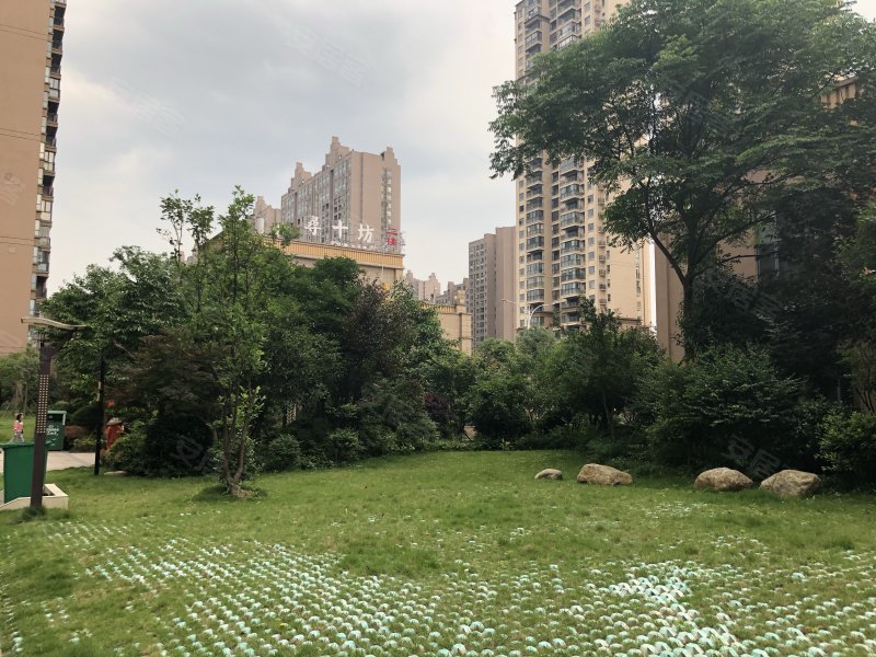 大汉龙城旺龙府小区