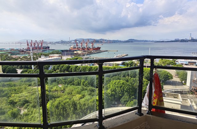 新城海世界3室2厅132㎡70万二手房图片