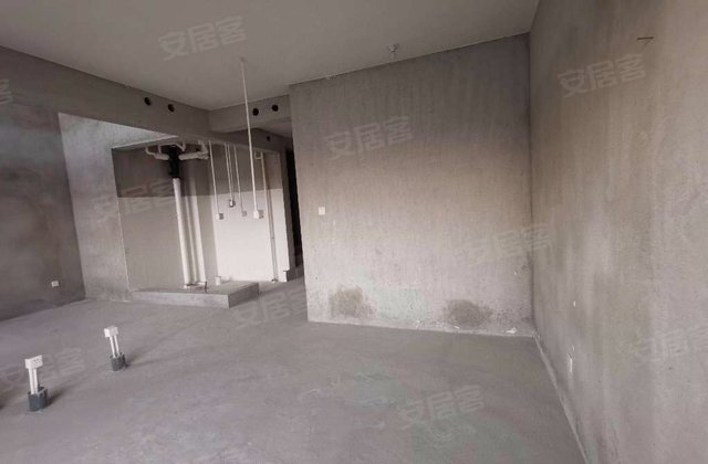 万达商圈 融侨观邸 129复式，楼层非常好，单价11000
