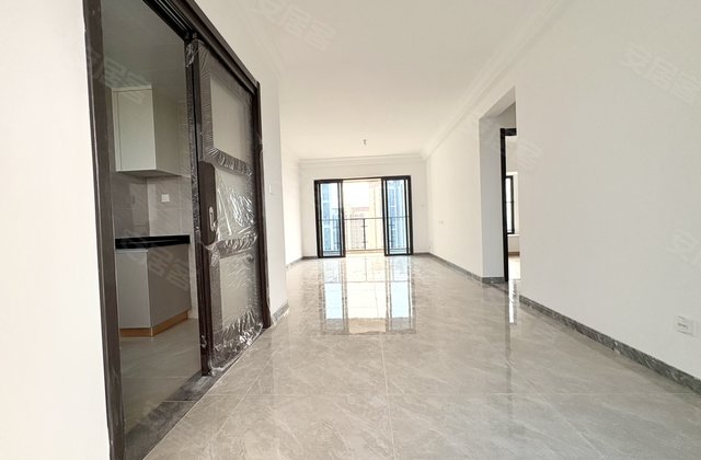 中集碧桂园盛世城邦4室2厅122㎡58万二手房图片