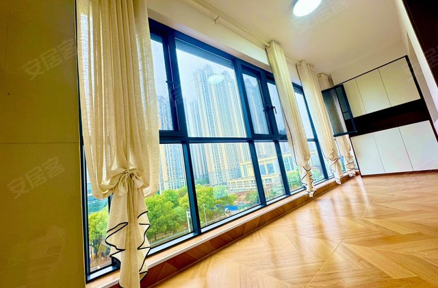 万达华府3室2厅111㎡44.8万二手房图片