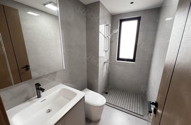 半岛明珠4室2厅111㎡66.8万二手房图片