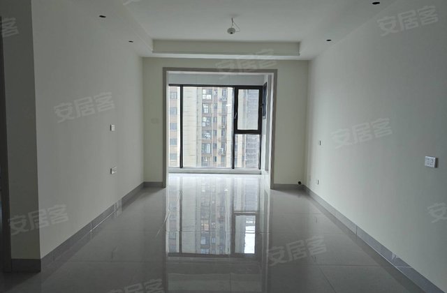 新城悦府(二期)3室2厅100㎡58万二手房图片