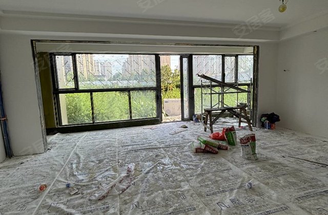 恒基上承4室2厅200㎡205万二手房图片