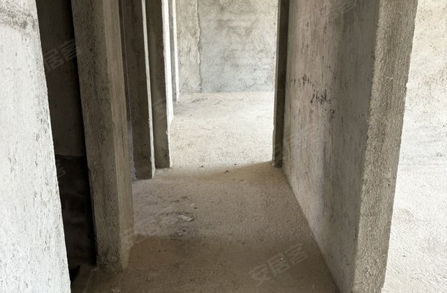 东临天下4室2厅133㎡55万二手房图片