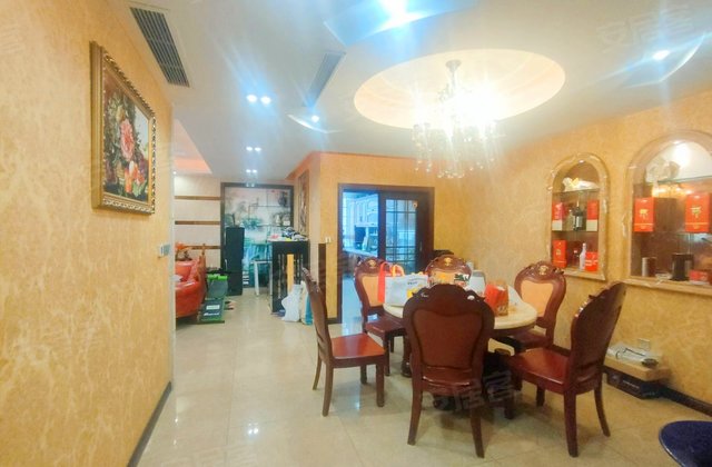 莲花半岛4室2厅182.25㎡150万二手房图片