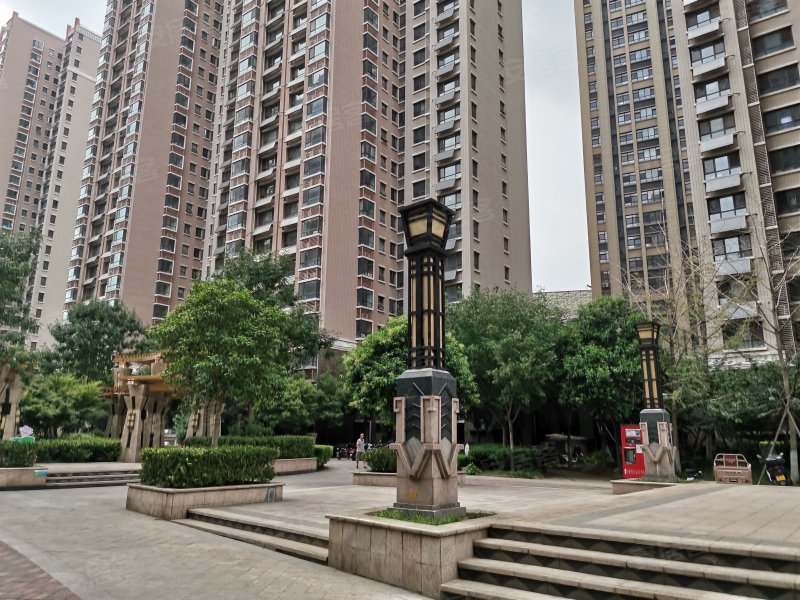 南益名泉春晓东区,堤口路48号