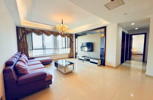 保利金香槟3室2厅156.29㎡650万二手房图片