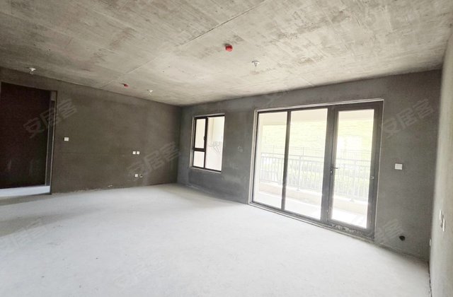 威高锦绣四海3室2厅127㎡114.6万二手房图片