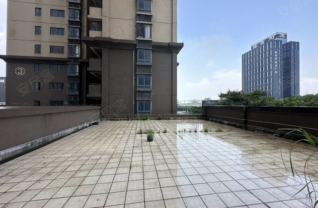 中亿建蓝海国际3室2厅112㎡90万二手房图片