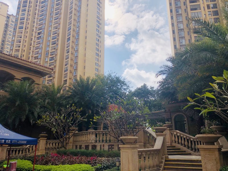 龙光普罗旺斯香奈儿庄园,金凯路,金阳路-南宁龙光普罗旺斯香奈儿庄园