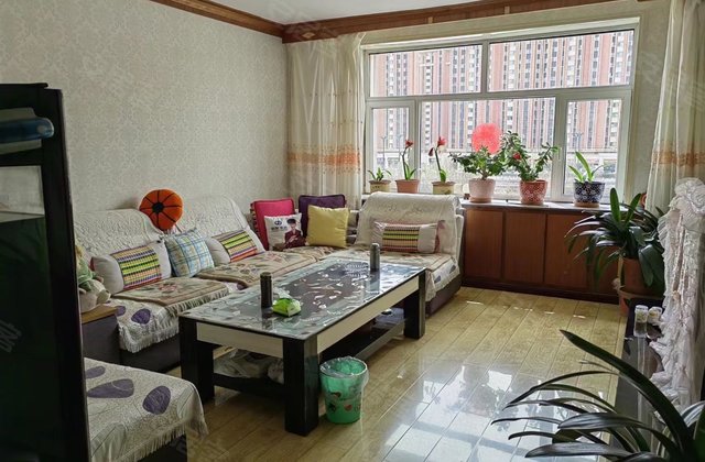 乐都怡春花园3室2厅128.64㎡62万二手房图片