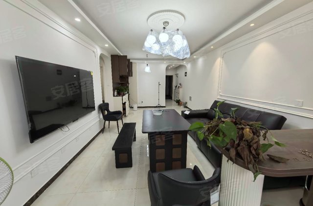 东方新天地B区2室2厅94㎡43.5万二手房图片