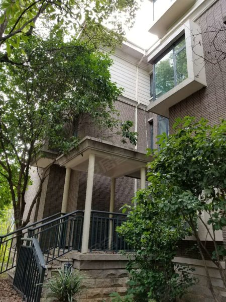 藏珑湖上国际花园(别墅)