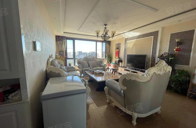 绿地塞尚公馆(一二期)3室2厅151㎡168万二手房图片