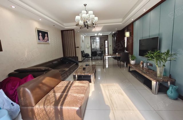 东方国际公馆3室2厅162㎡120万二手房图片