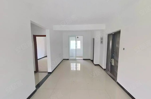 县委县府家属院3室2厅135㎡95万二手房图片