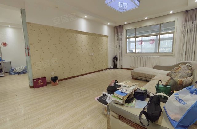 五一路社区3室2厅134㎡50万二手房图片