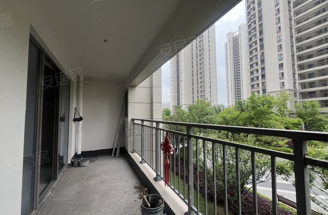 鄂州吾悦广场4室2厅137㎡58万二手房图片