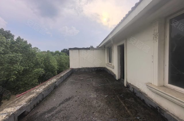 金河岸6室2厅226.18㎡63万二手房图片