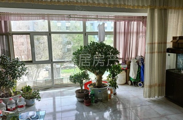 世邦城市广场小区3室2厅112㎡47万二手房图片