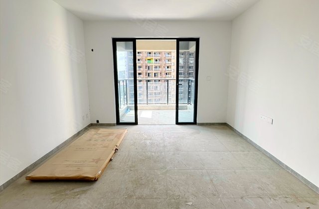 天街华府二期4室2厅118㎡215万二手房图片
