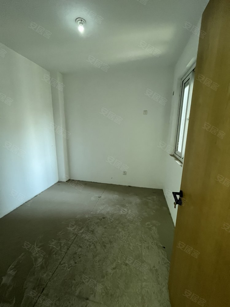 广福花园福康苑2室2厅1卫毛坯 66万 中上楼层 不沿街