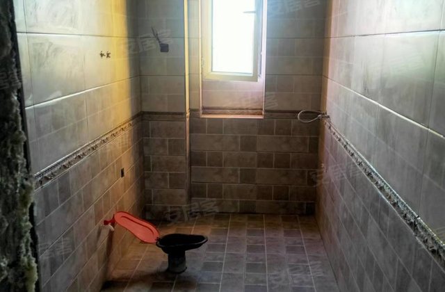 精河观澜豪庭3室2厅128㎡50万二手房图片