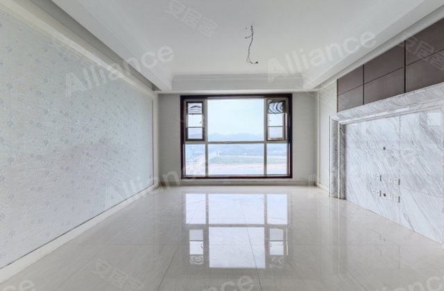 虹桥国际公寓4室2厅186.36㎡130万二手房图片