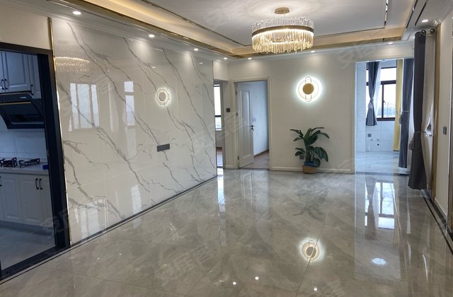 晶宫和府小区3室2厅1卫116㎡南北75万