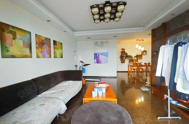 莲花半岛5室2厅182.25㎡160万二手房图片