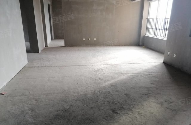 新兴天著3室2厅129.8㎡57.6万二手房图片