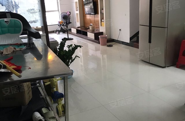凤凰花园3室2厅130㎡36万二手房图片