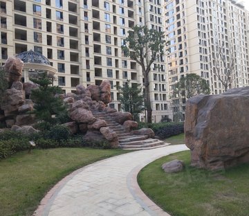 中港罗兰小镇(公寓住宅)