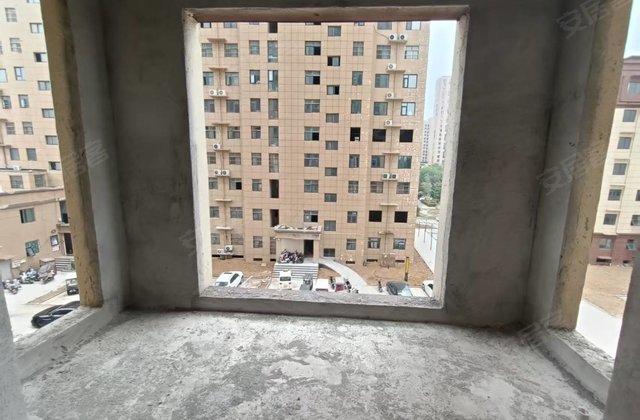 尚庭玫瑰园3室2厅120㎡36万二手房图片