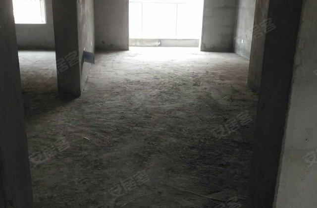 企业力荐 医疗配套成熟 板楼 商业配套齐全 诚心出售