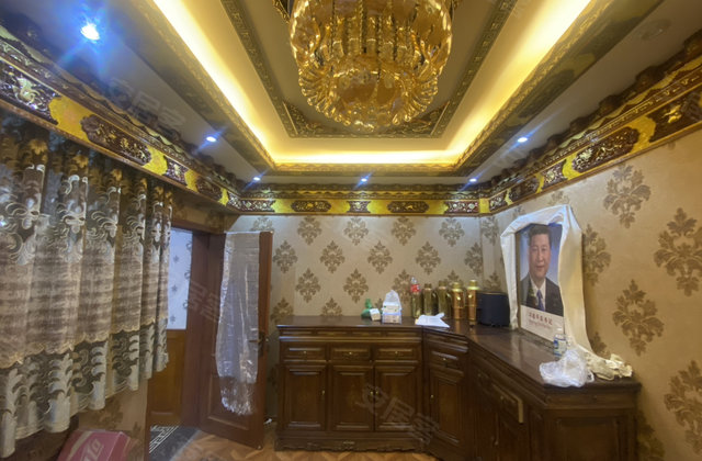 波姆庆社区5室3厅385㎡235万二手房图片