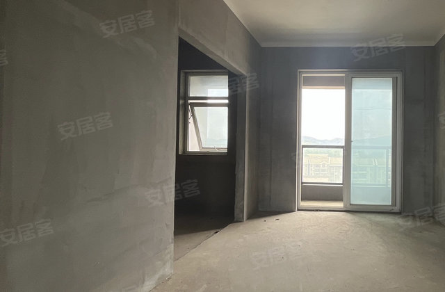 门户壹号山河院子3室2厅106.86㎡32.1万二手房图片