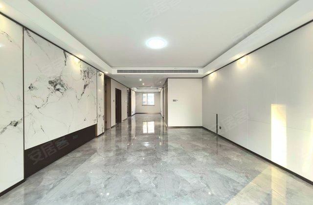 夏威夷蓝湾4室2厅191㎡173万二手房图片