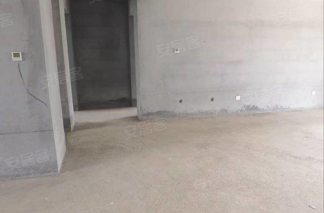 锦霞新城3室2厅142㎡62万二手房图片