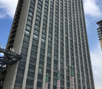 世贸广场地理位置好室内空间大正忘江