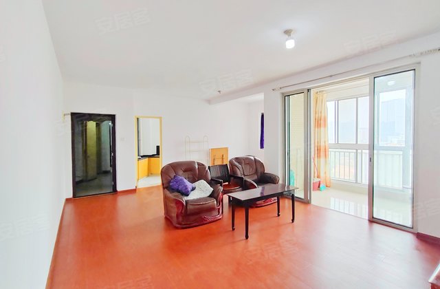 凯通国际城3室2厅2卫112.6㎡南86万