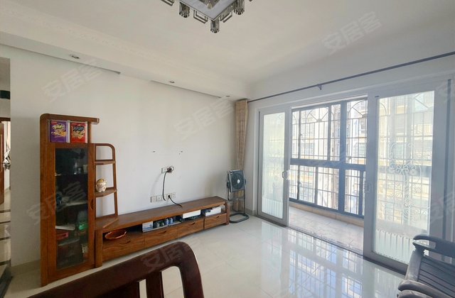 新家园3室2厅86㎡100万二手房图片